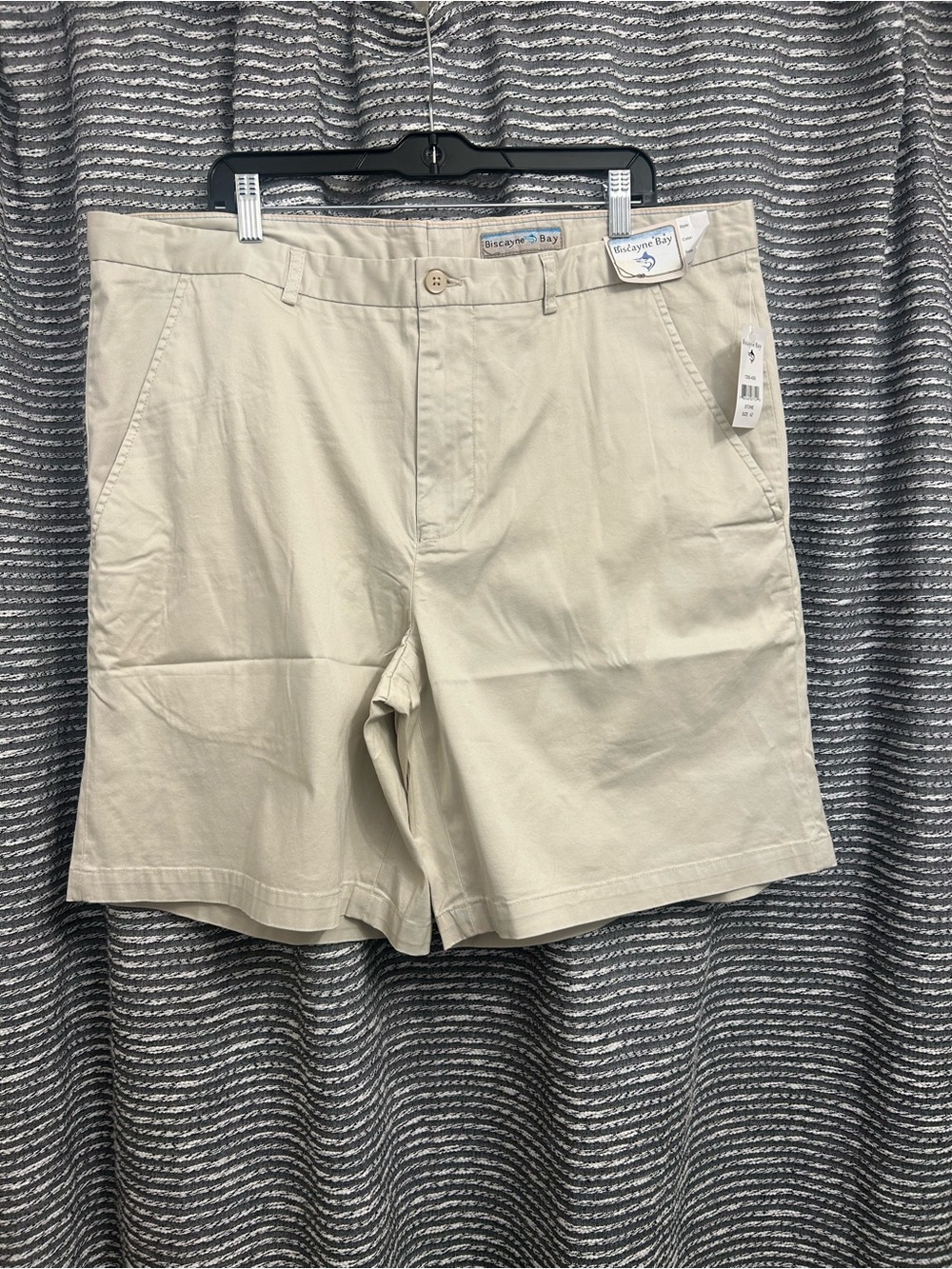 Biscayne Bay Men's Classic Khaki Shorts size 42